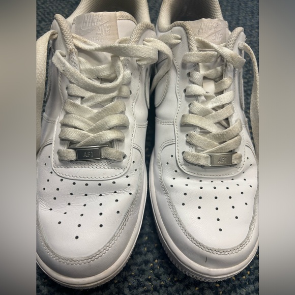 Nike Air Force 1 triple white - Picture 1 of 12